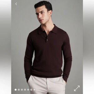 REISS TRAFFORD
MERINO WOOL
POLO SHIRT
COLOUR: BORDEAUX.  Size Medium
